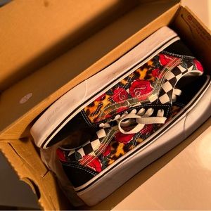 Red rose checkered Vans